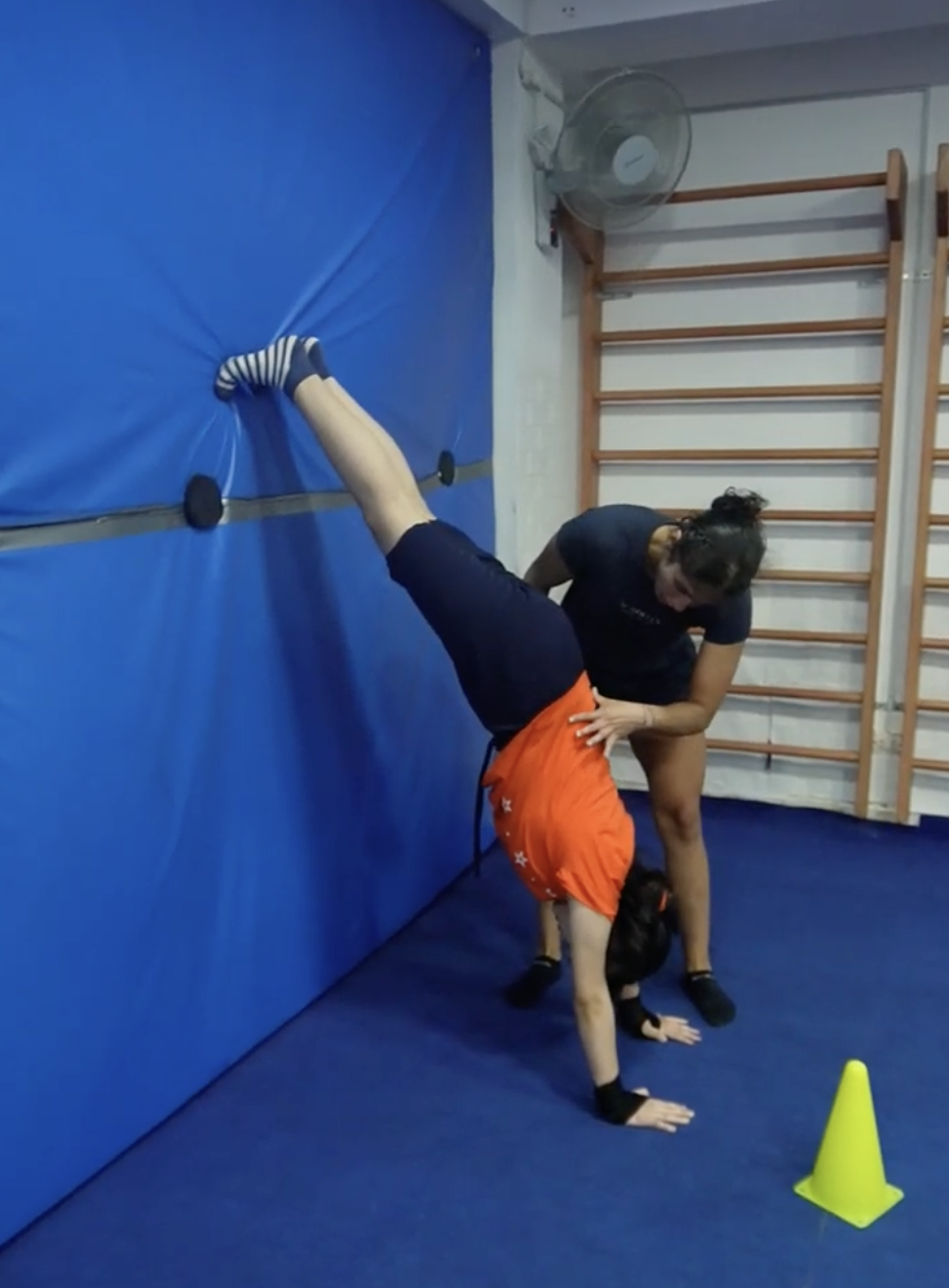 Handstand teens